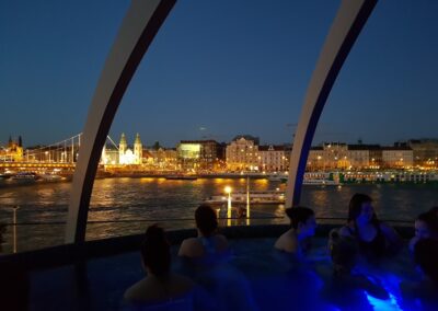 Thermal Baths: Relax and unwind in Budapest –rental apartment astoria Budapest
