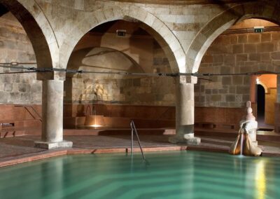 Thermal Baths: Relax and unwind in Budapest –rental apartment astoria Budapest