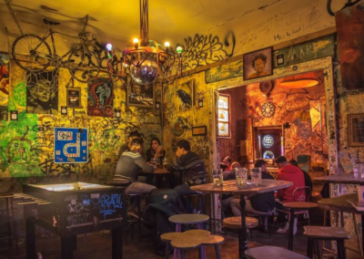 Ruin Bars: Discover Budapest’s unique nightlife scene –rental apartment astoria Budapest