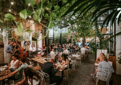 Ruin Bars: Discover Budapest’s unique nightlife scene –rental apartment astoria Budapest